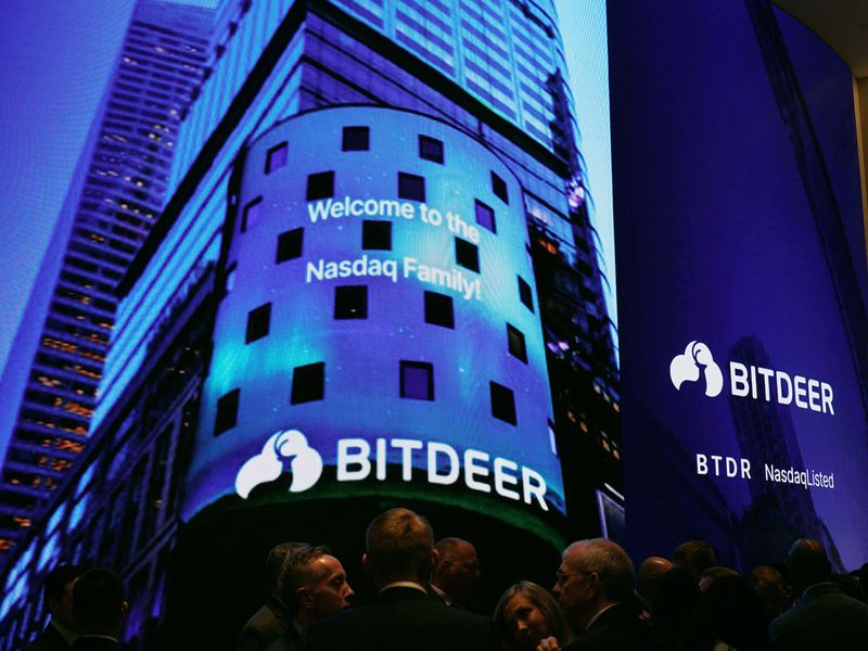 Bitcoin Miner Bitdeer (BTDR) Acquires ASIC Chip Designer Desiweminer For $140M in All-Stock Deal