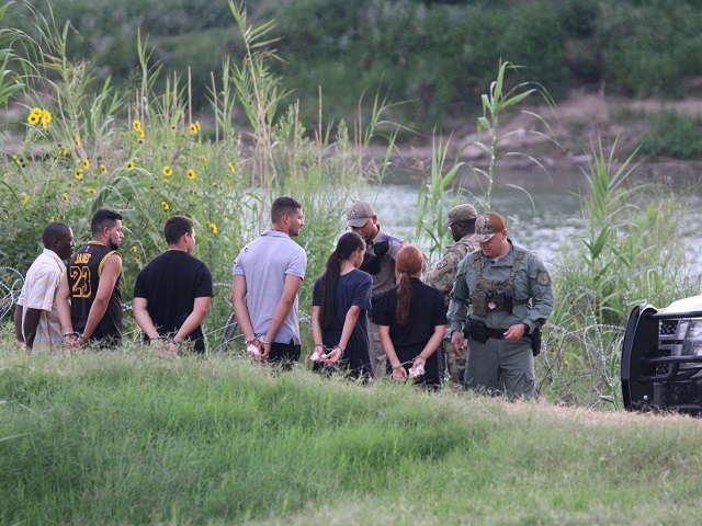 Mexico Funds Lawsuit for Illegal Migrants in Florida